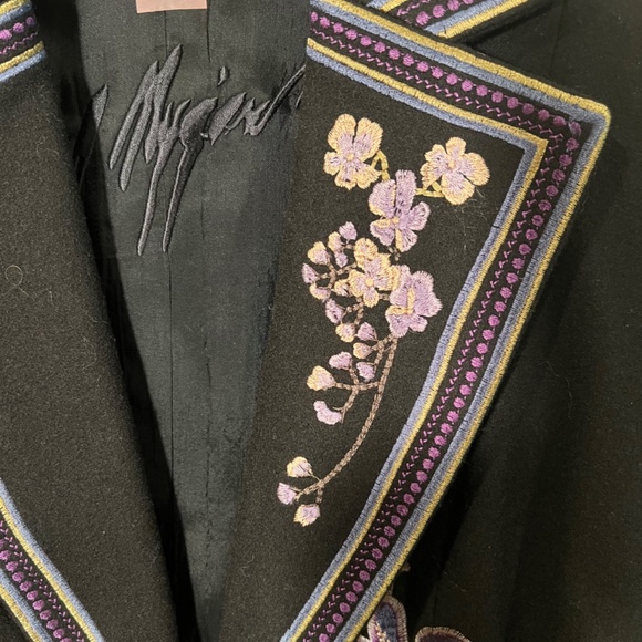 Embroidered Blazer - NEW - Picture 5 of 6